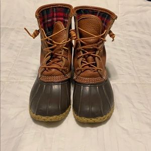 L.L. Bean Bean Boots sz 8 Limited Edition flannel